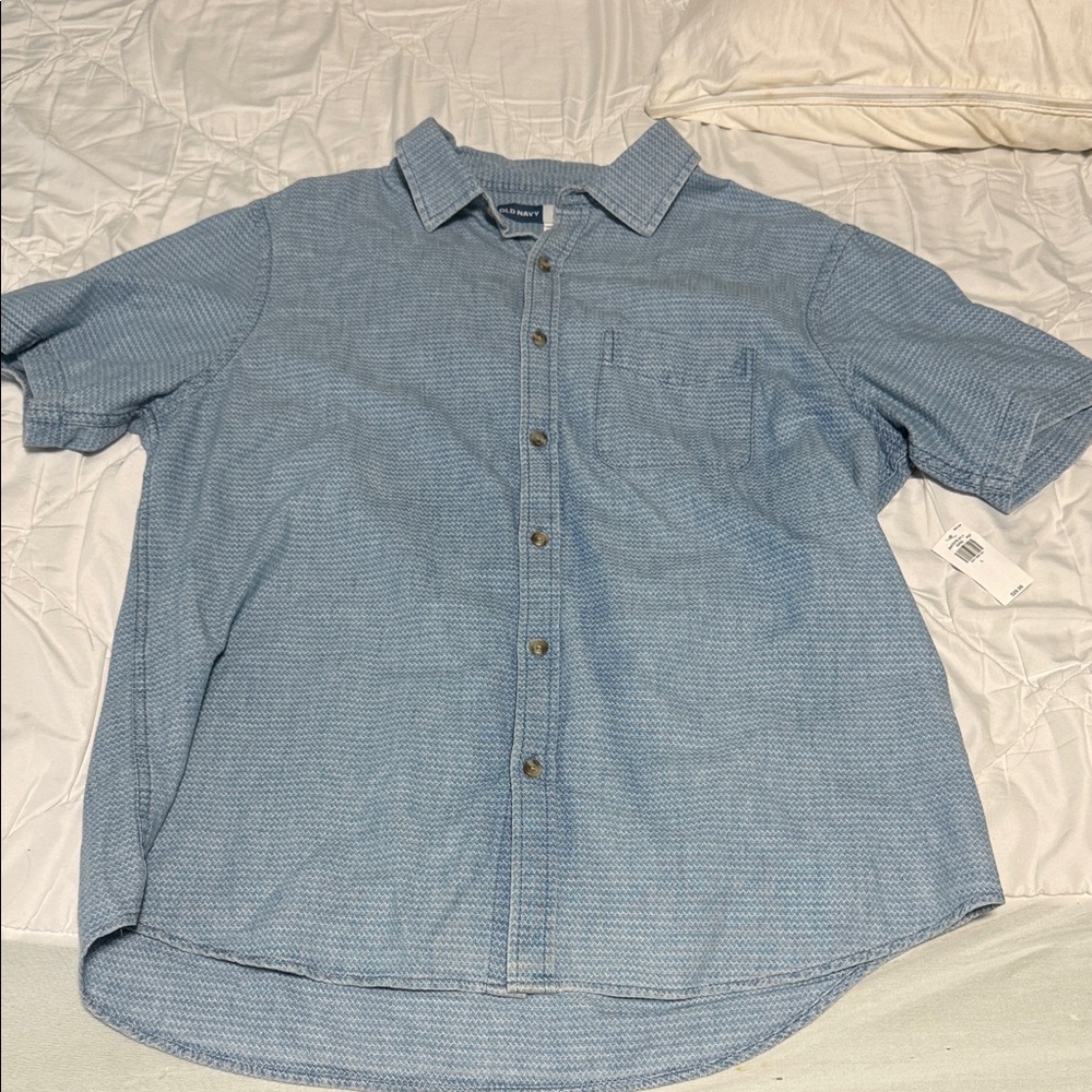 Old Navy Light Blue Casual Button-Down Shirt